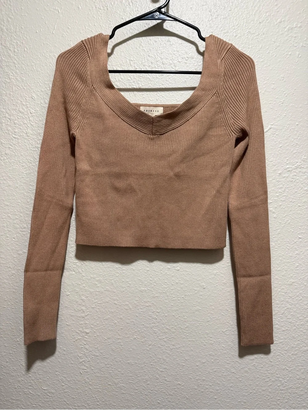 Promesa Ribbed V-Neck Long Sleeve Crop Top - Tan